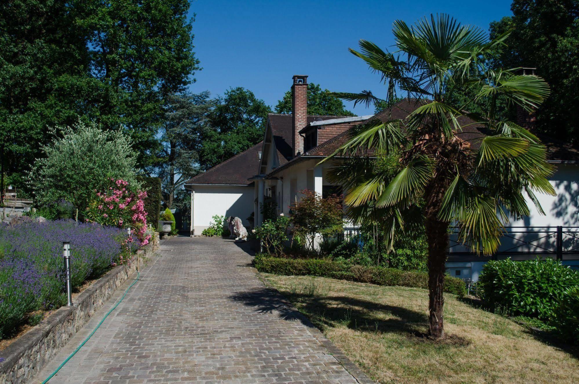 La Demeure Des Tilleuls Châtenay Esterno foto